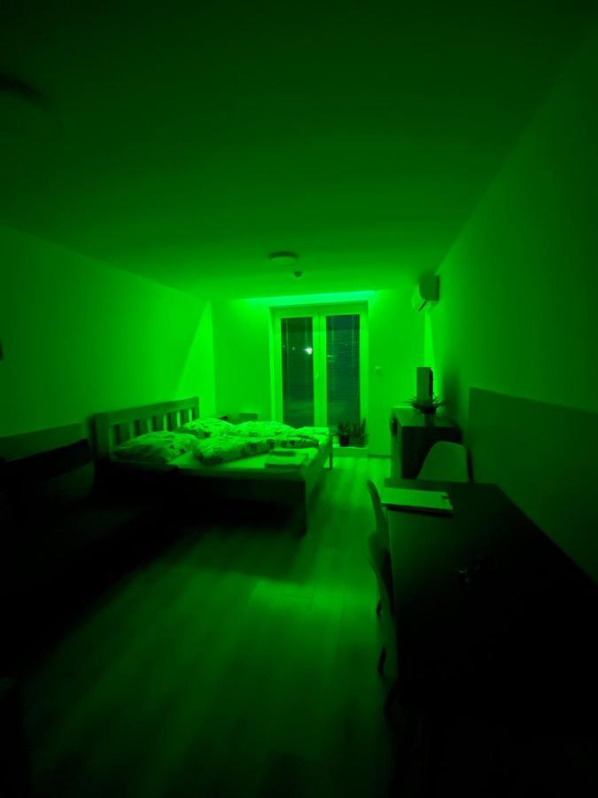 Podhájska Apartman Paula 2 מראה חיצוני תמונה