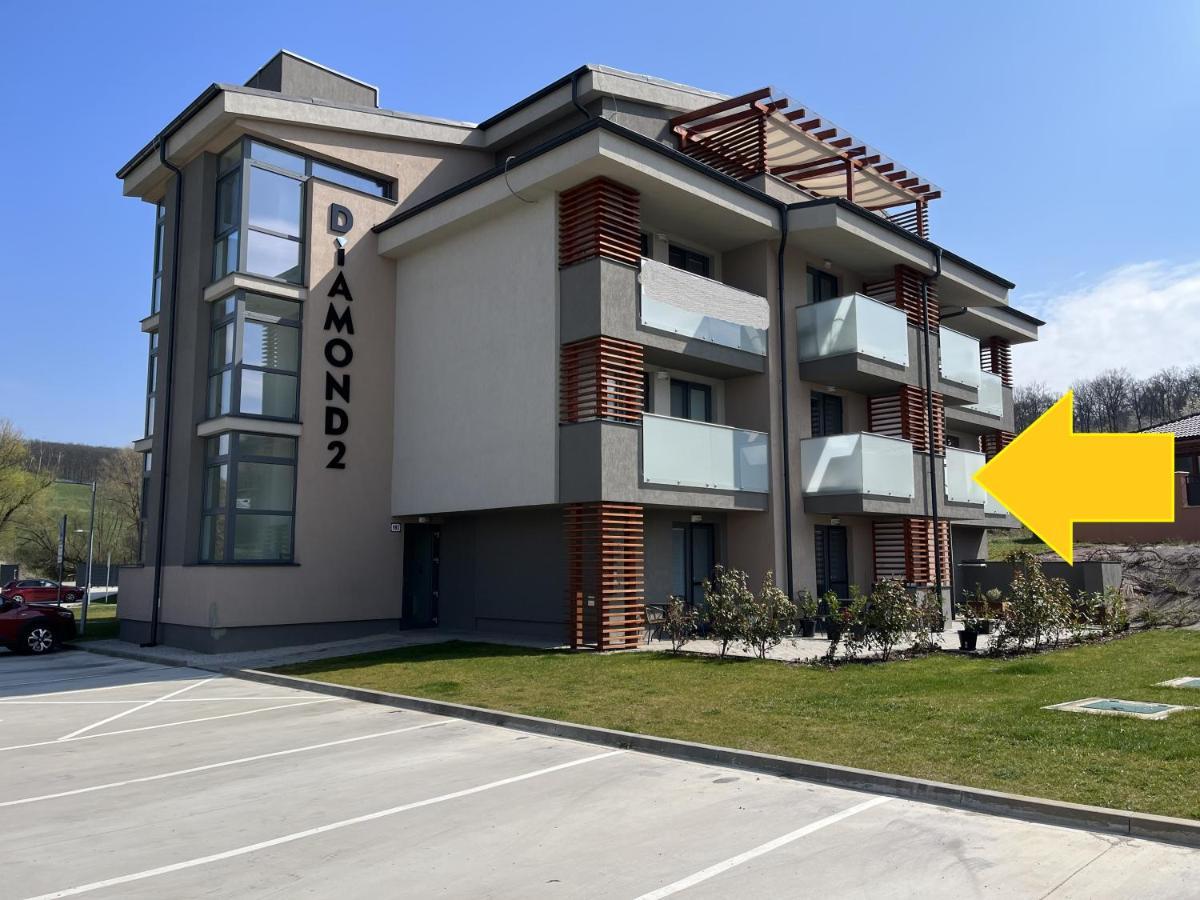 Podhájska Apartman Paula 2 מראה חיצוני תמונה
